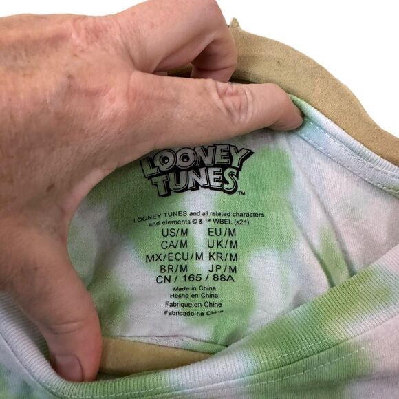 Looney Tunes Tye-Dye Graphic Tee Size Medium - Picture 6 of 6